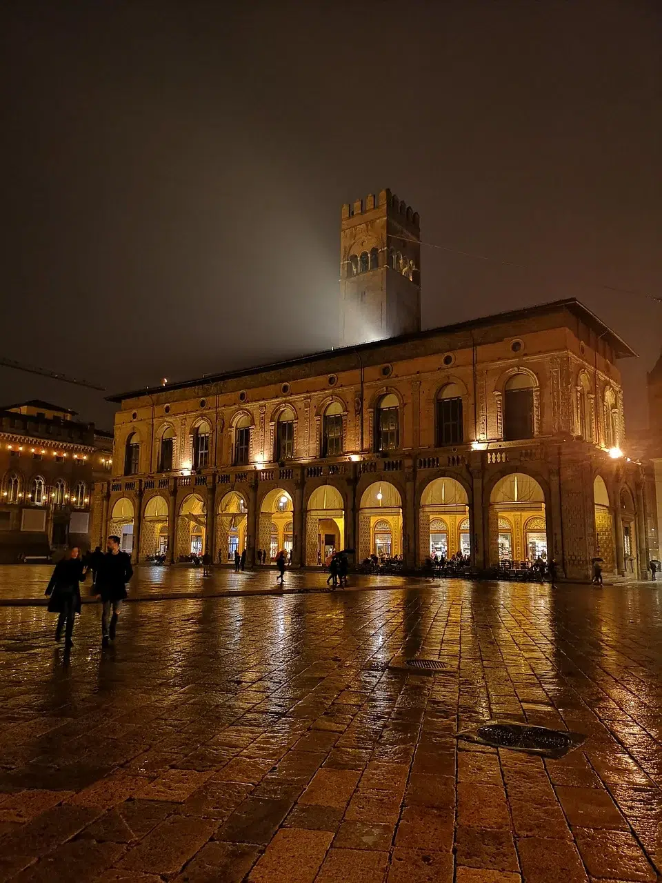 GUIA PARA EMIGRAR A BOLOGNA ITALIA: TODO LO QUE NECESITA SABER